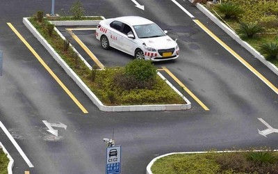 4G工業路由器駕照考試現場無線網絡聯網應用