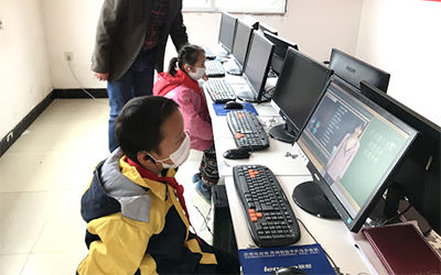 <b>抗疫新冠狀病毒工業無線路由器蜂窩網絡vpn內網為學生和居民帶來Wi-Fi</b>